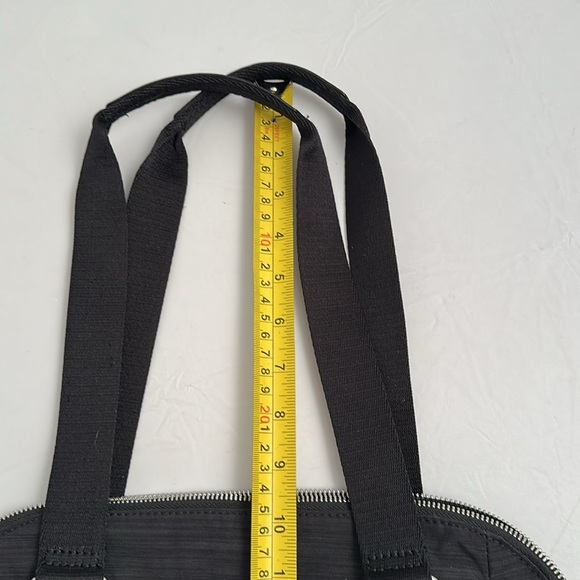 Kipling Giselle black gray convertible dual handle crossbody handbag - Picture 15 of 17